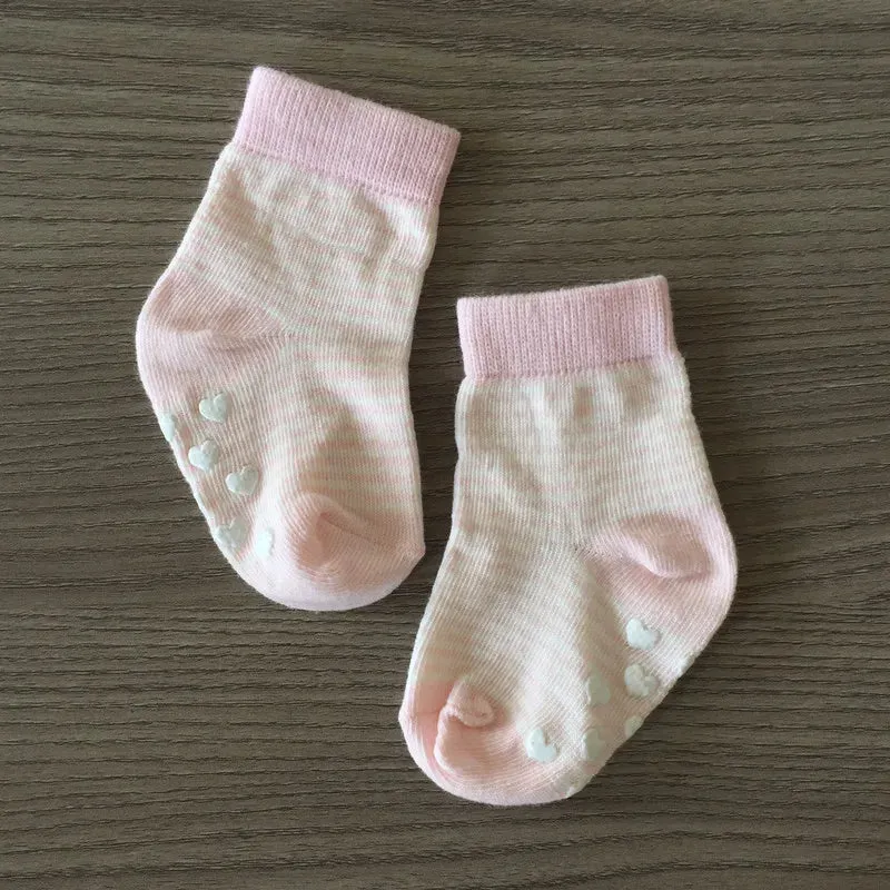 Baby Girl Socks Girl Floor Socks Anti Ship Stripes Heart Floral Socks Shoes Kids Casual meias Cotton Pink Newborn Footwear Brand