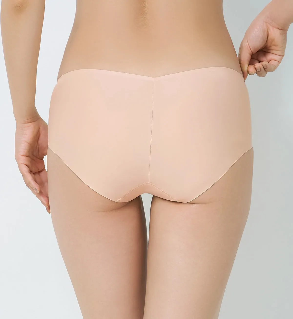 Body Make Up Illusion Smooth Hipster