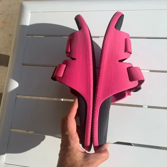 Chaco pink slip on summer shoes size 10