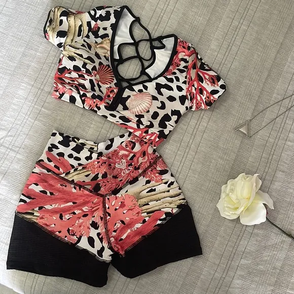 CLS | NC Elite Shape Wild Marine Leopard Amanda Top and Mesh Shorts Set Sz Small