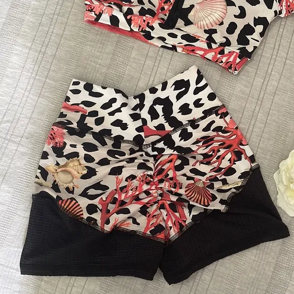 CLS | NC Elite Shape Wild Marine Leopard Amanda Top and Mesh Shorts Set Sz Small