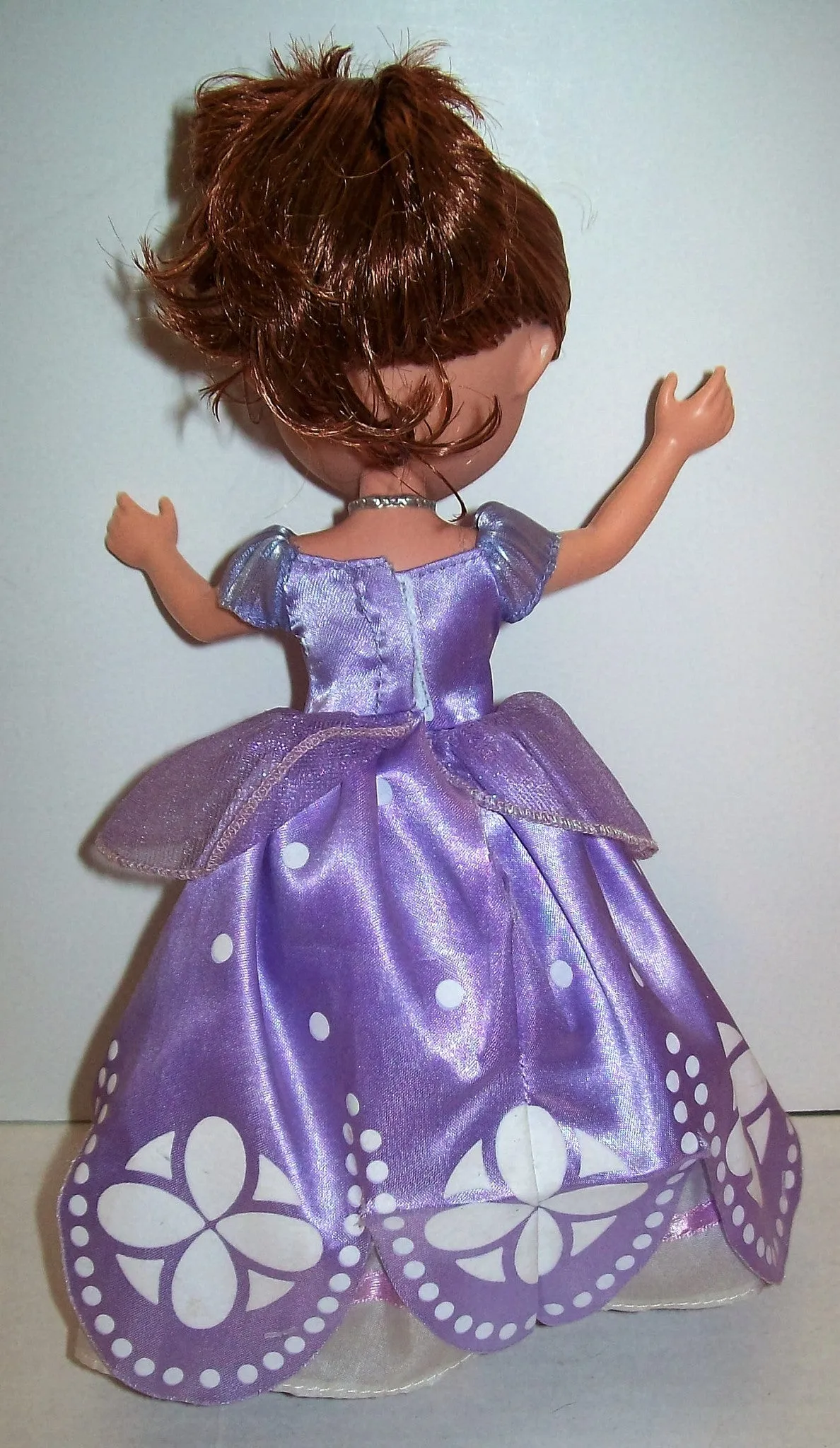 Disney Sofia Talking Amulet Doll