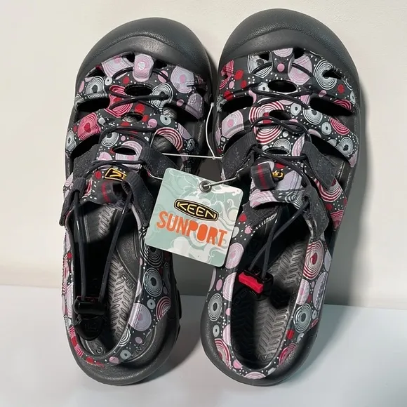 KEEN SUNPORT NWT Youth Girls Barberry Swirl Bungee Tie Waterproof Sandal Beach 6