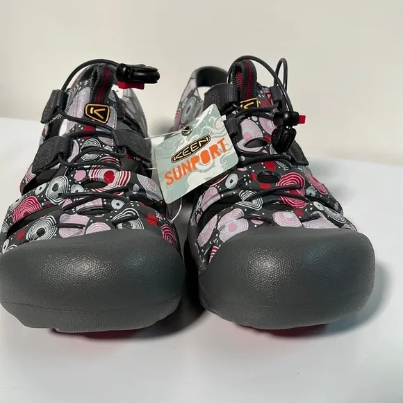 KEEN SUNPORT NWT Youth Girls Barberry Swirl Bungee Tie Waterproof Sandal Beach 6