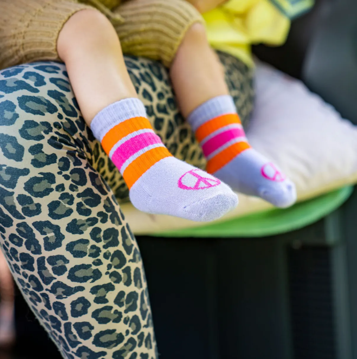 Lilac Peace Socks