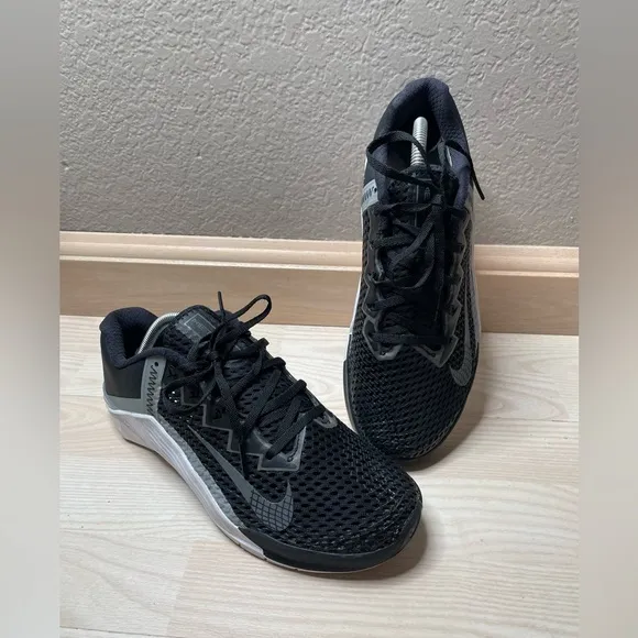 Nike Metcon 6 Black White CK9388-030 Mens Shoes Size 8.5 or Womens Shoes Size 10
