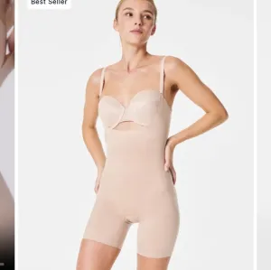 NWT SPANX Smart grip slip open bust‎ size Medium shapewear