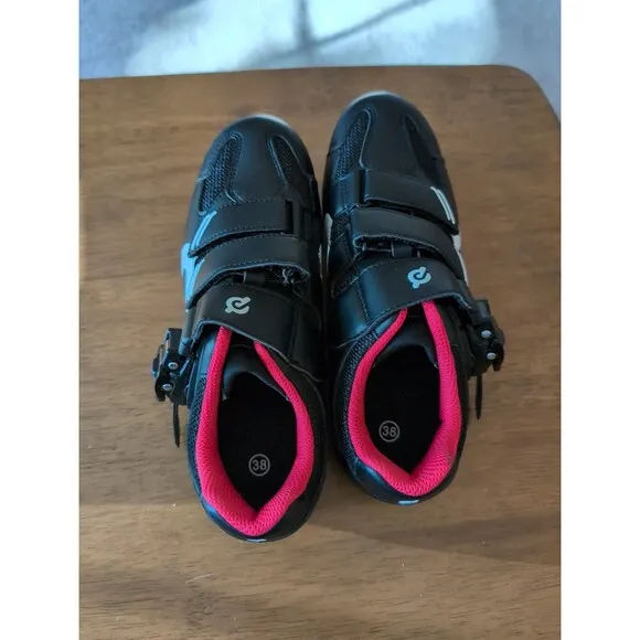 Perfect Peloton Cycling Shoes, Size EU 38/ US Women's 7 - with Look Delta Cleats