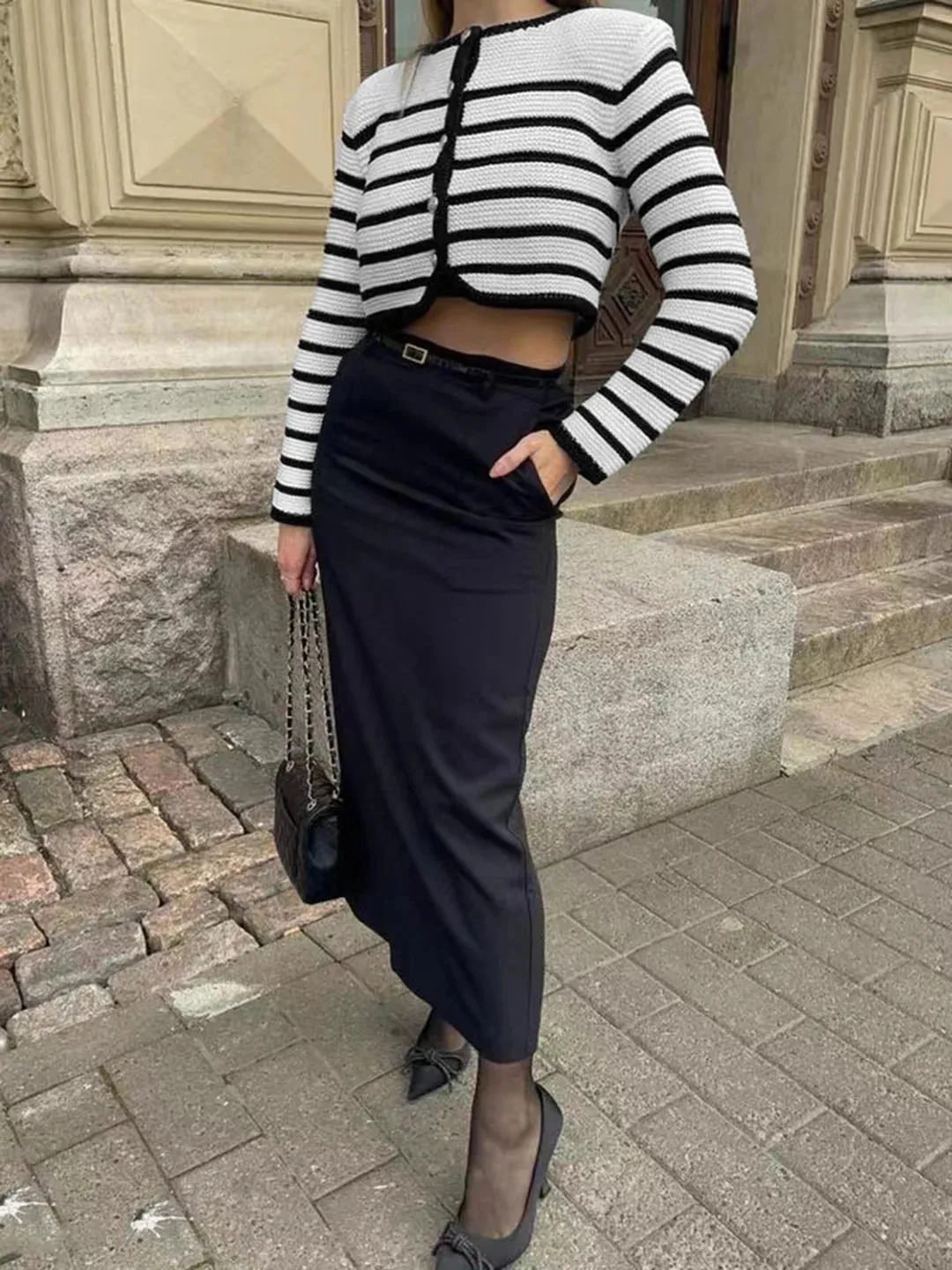 Round Neck Striped Buckle Cardigan