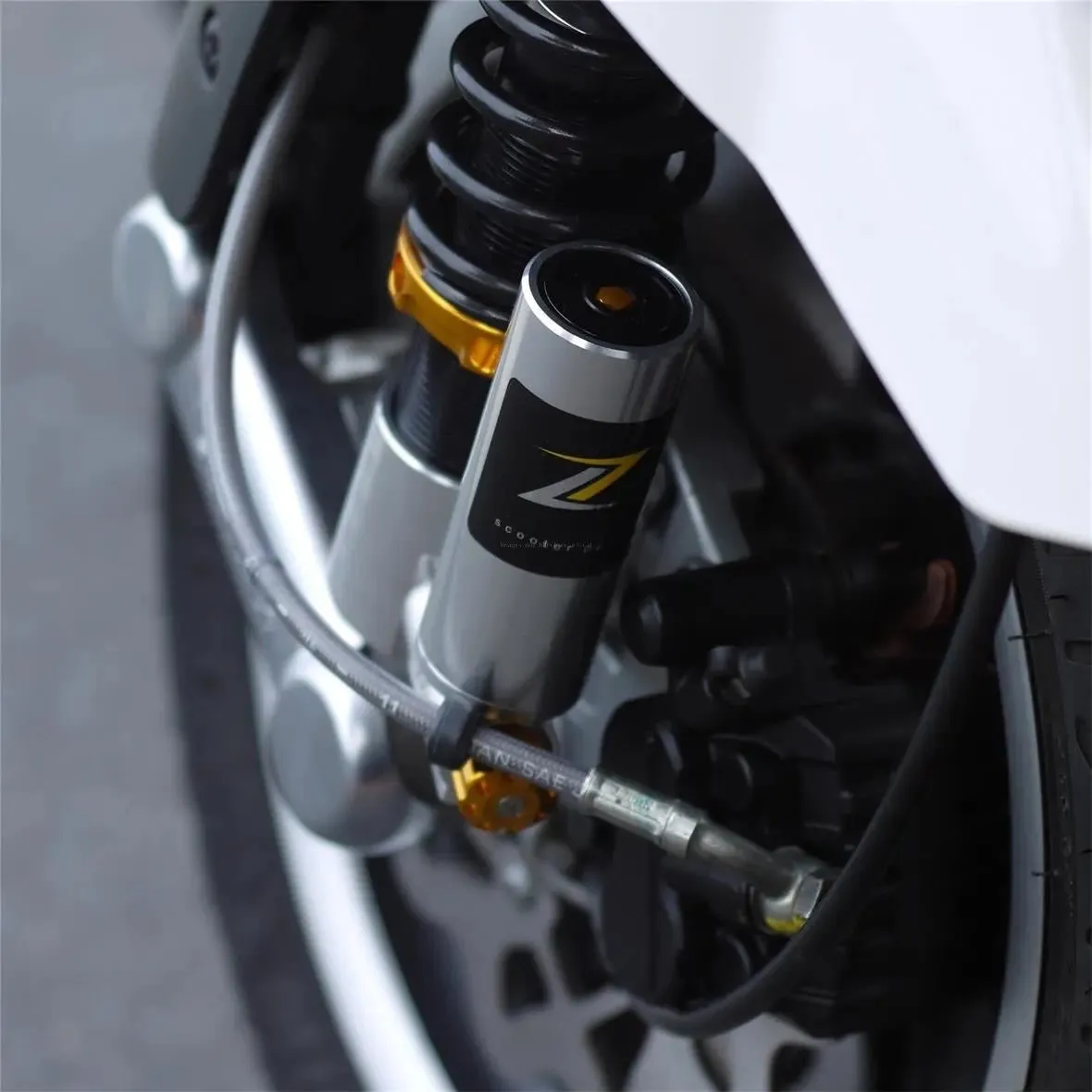 Shock Absorber ZELIONI Front | Vespa GTS/GTS Super/ GTV/GT60/ GT/GT L 125-300cc ('03-'13/'17-'22)