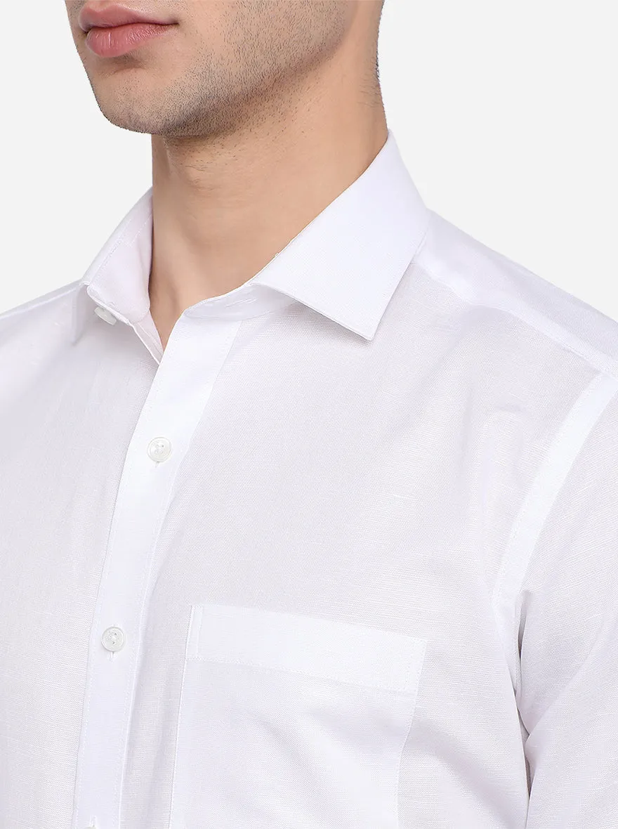 White Solid Regular Fit Formal Shirt | JadeBlue