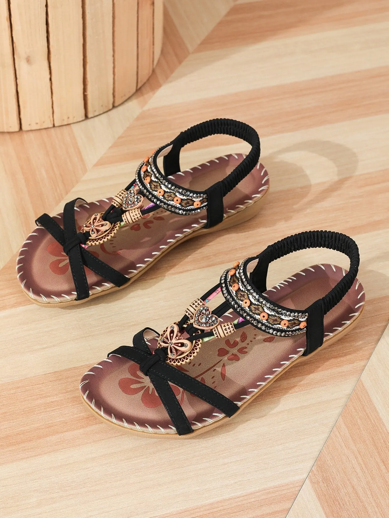 Women's Large Size Flat Bottom Flower Rhinestone Sandals